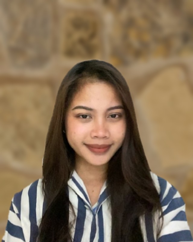 Dhelnica "Nica" Navacilla — Customer Service Rep